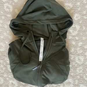 Lulu Lemon NWOT Define Jacket, sz 4